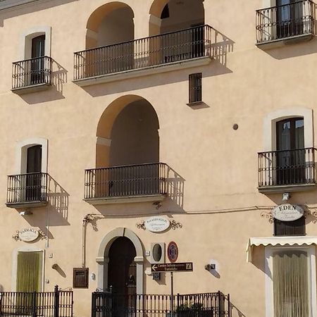 Palazzo Scelzi Hotel Aliano Buitenkant foto