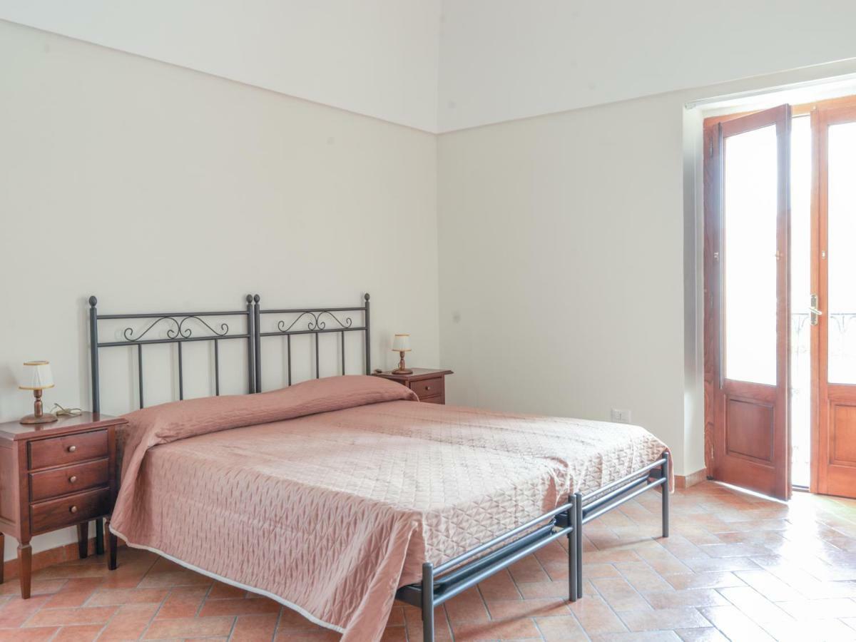 Palazzo Scelzi Hotel Aliano Buitenkant foto